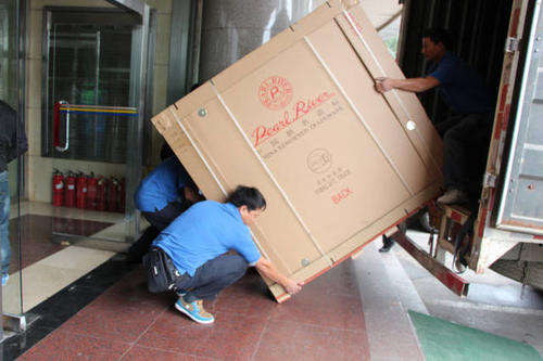 福田钢琴贵重工艺品无忧运